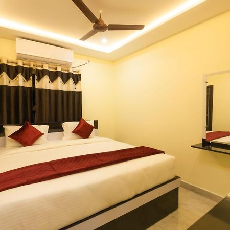 Beestay Hotels Elite Park تيروباتي المظهر الخارجي الصورة